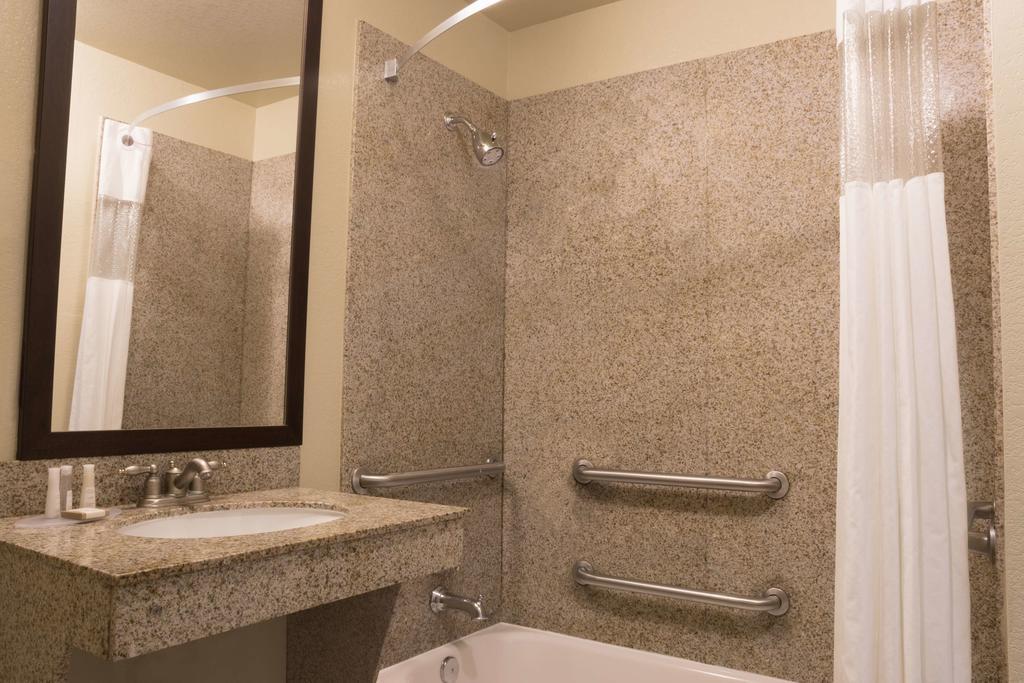 Best Western Houston Bush Iah Intercontinental Airport Inn همبل المظهر الخارجي الصورة